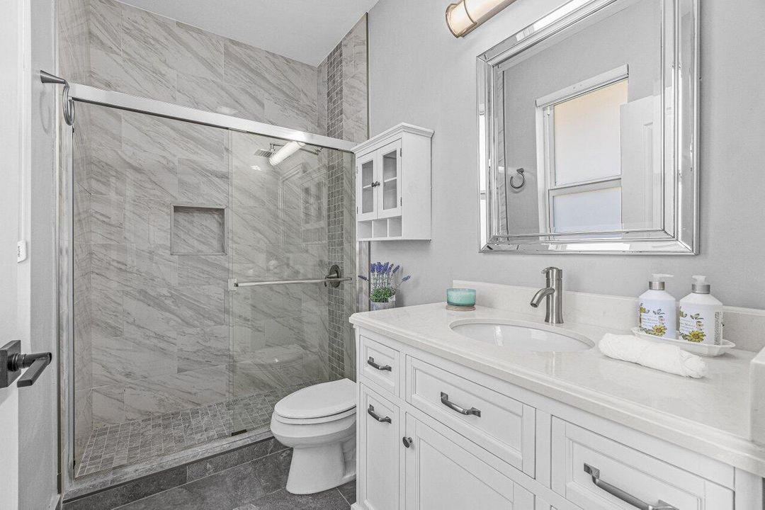 For Rent: $9,200 (5 beds, 4 baths, 3055 Square Feet)