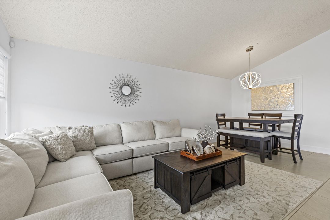 Active With Contract: $659,900 (3 beds, 2 baths, 1692 Square Feet)