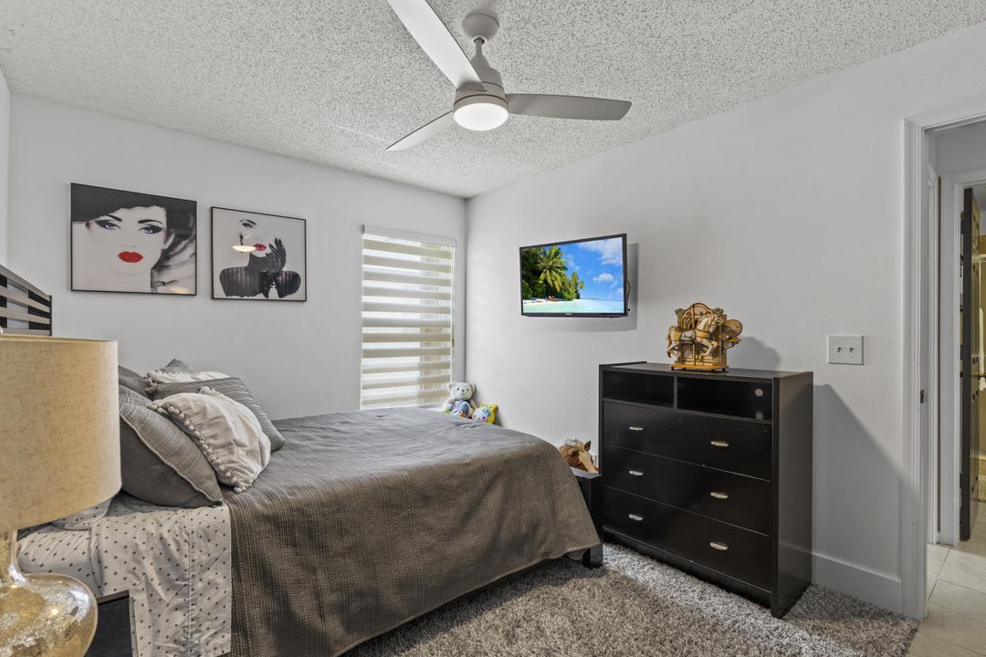 Active With Contract: $659,900 (3 beds, 2 baths, 1692 Square Feet)