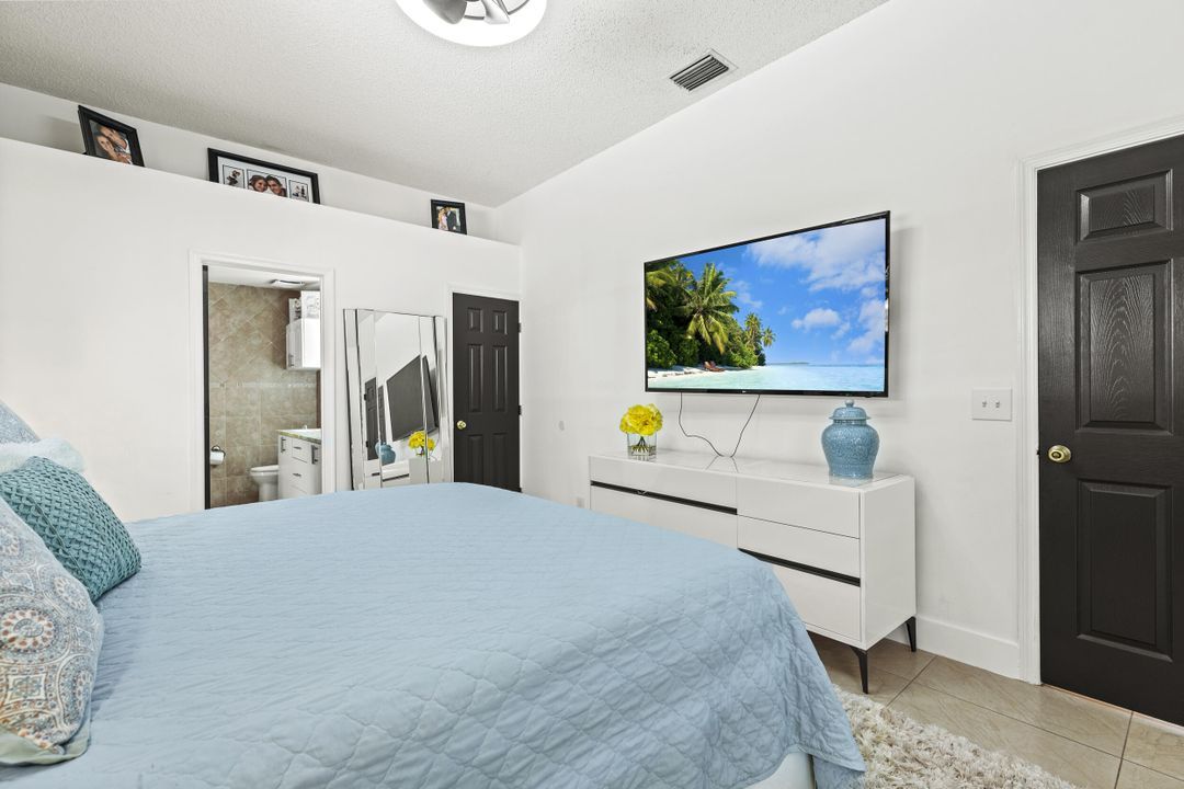 Active With Contract: $659,900 (3 beds, 2 baths, 1692 Square Feet)