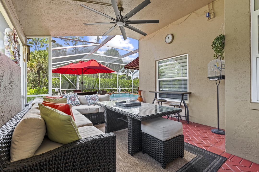 Active With Contract: $659,900 (3 beds, 2 baths, 1692 Square Feet)