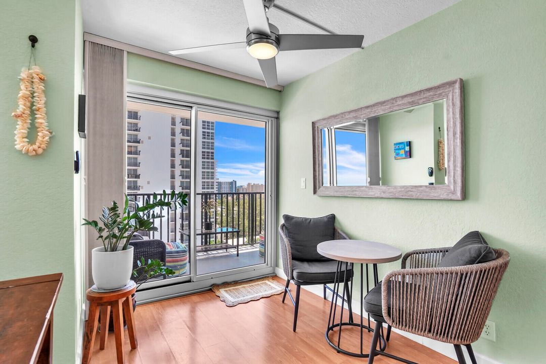 Activo con contrato: $2,800 (2 camas, 2 baños, 1140 Pies cuadrados)