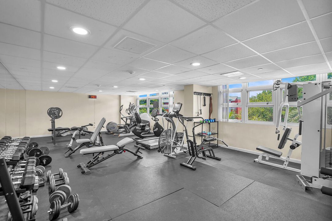 Activo con contrato: $2,800 (2 camas, 2 baños, 1140 Pies cuadrados)