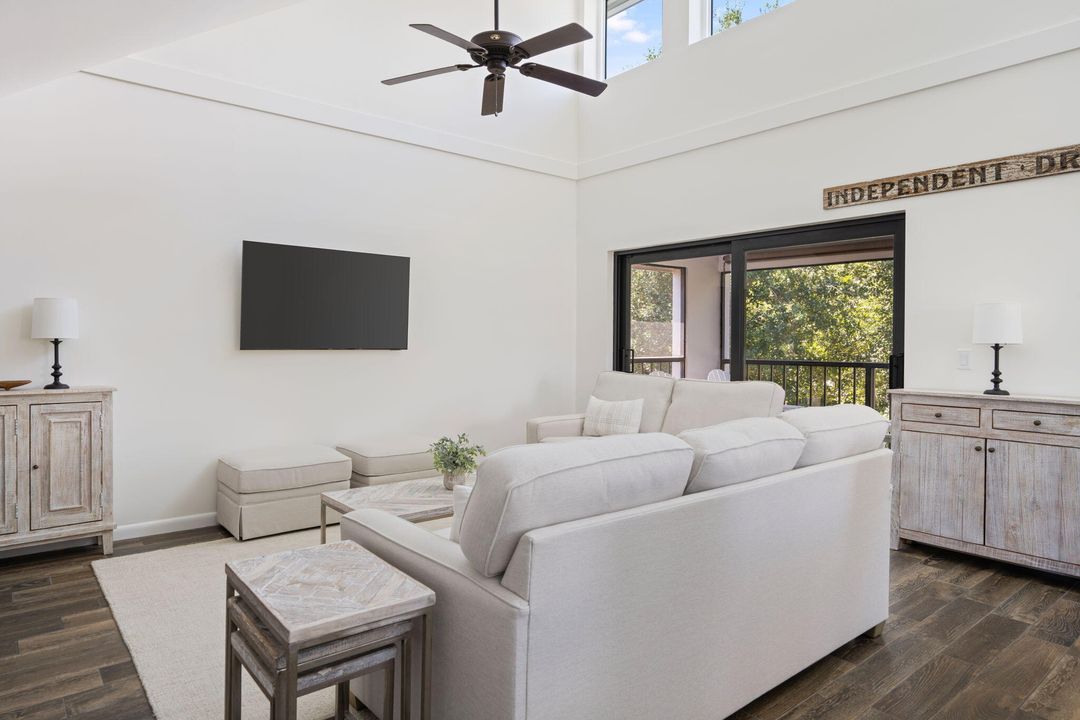 На продажу: $575,000 (2 спален, 2 ванн, 1657 Квадратных фут)