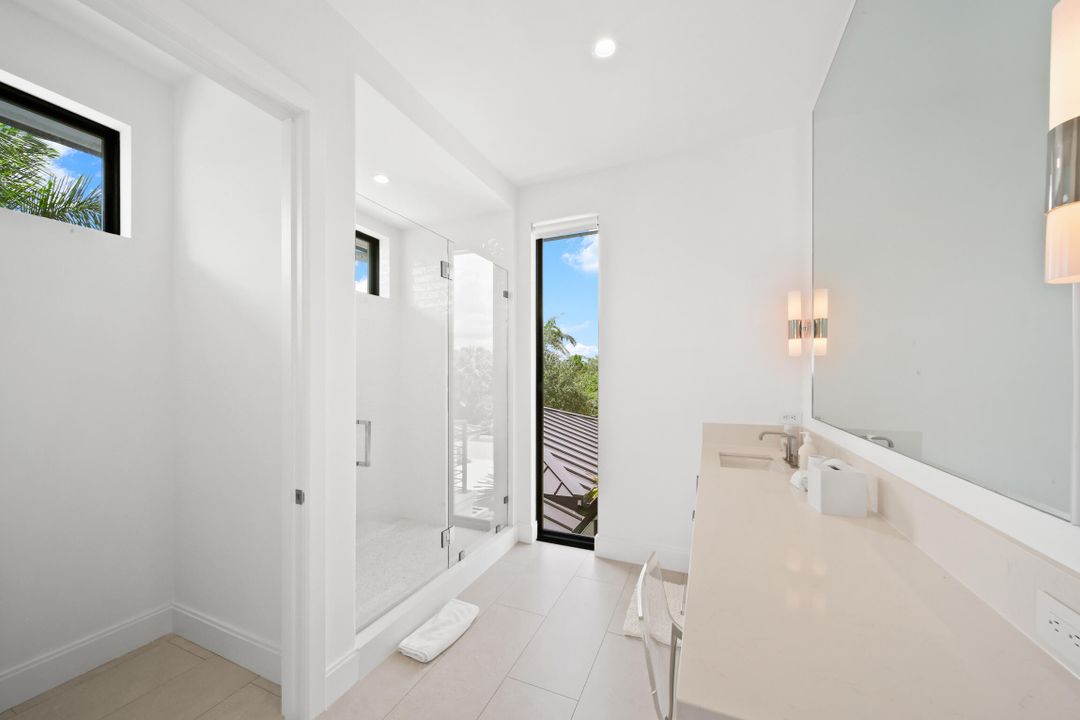 For Sale: $7,500,000 (4 beds, 5 baths, 5316 Square Feet)