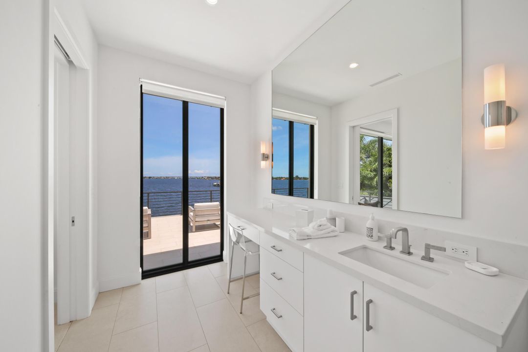 For Sale: $7,500,000 (4 beds, 5 baths, 5316 Square Feet)