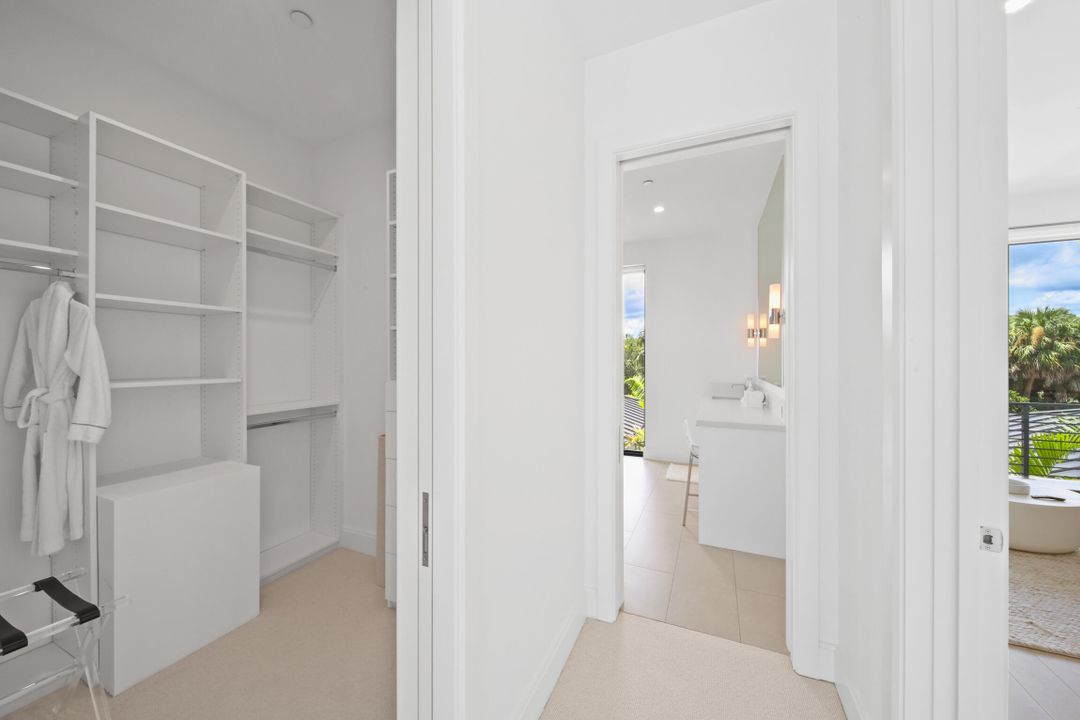 For Sale: $7,500,000 (4 beds, 5 baths, 5316 Square Feet)