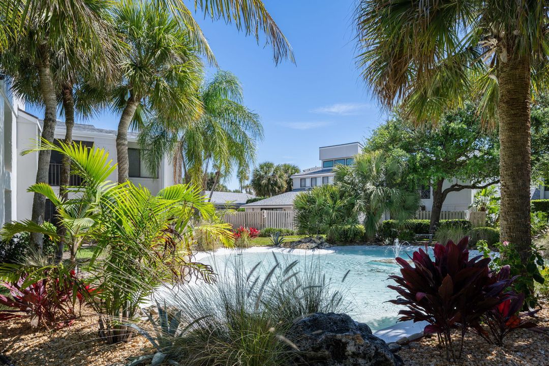 На продажу: $575,000 (2 спален, 2 ванн, 1657 Квадратных фут)