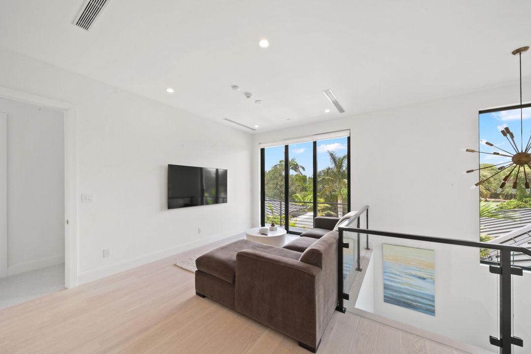 For Sale: $7,500,000 (4 beds, 5 baths, 5316 Square Feet)