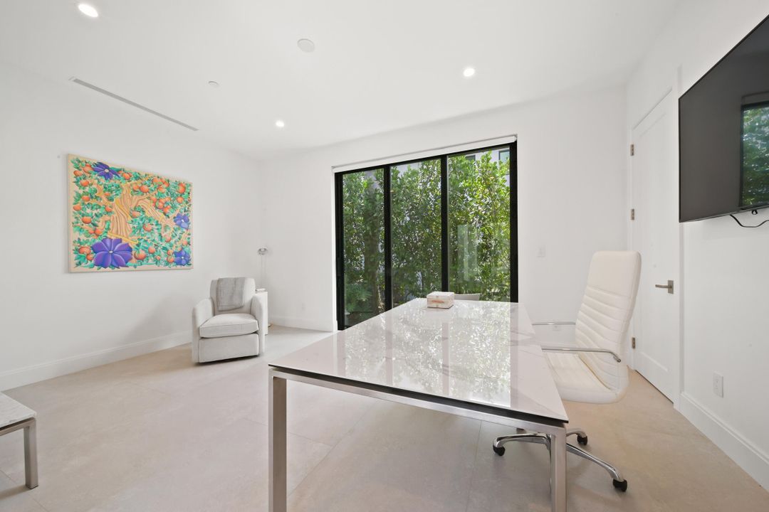 For Sale: $7,500,000 (4 beds, 5 baths, 5316 Square Feet)