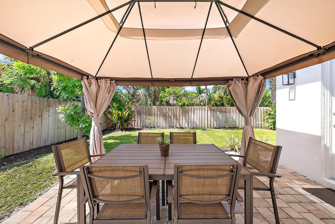 For Rent: $9,000 (3 beds, 2 baths, 1657 Square Feet)