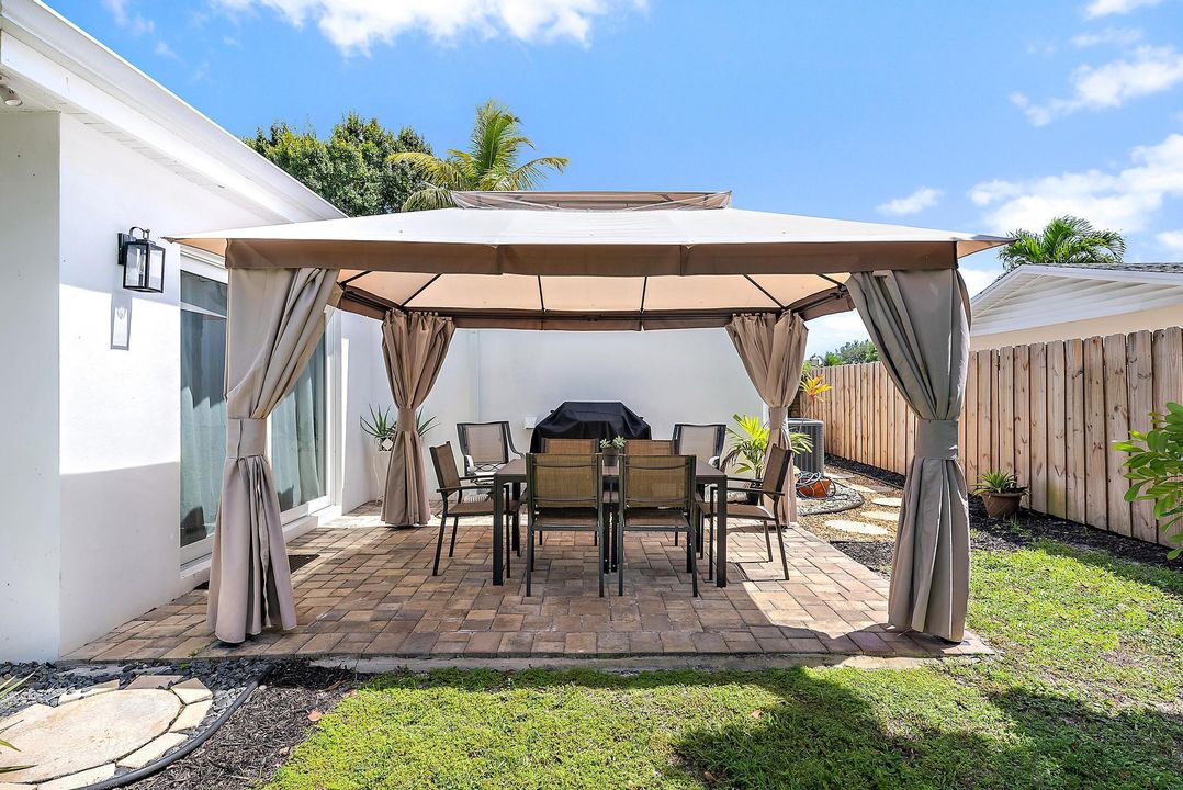 For Rent: $9,000 (3 beds, 2 baths, 1657 Square Feet)