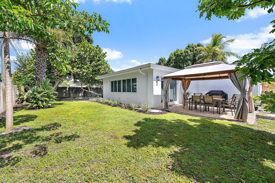 For Rent: $9,000 (3 beds, 2 baths, 1657 Square Feet)