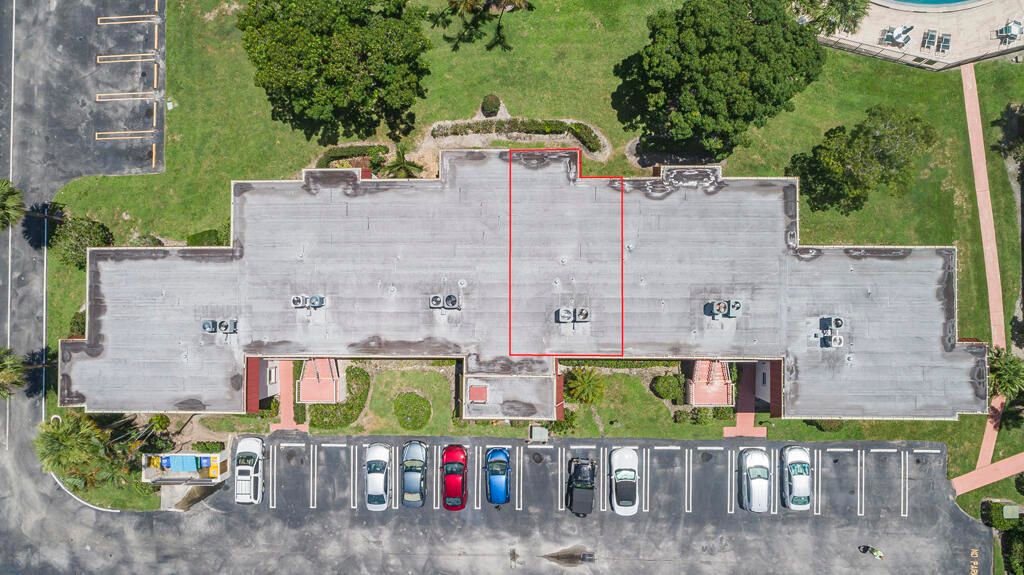 На продажу: $160,000 (2 спален, 2 ванн, 1088 Квадратных фут)