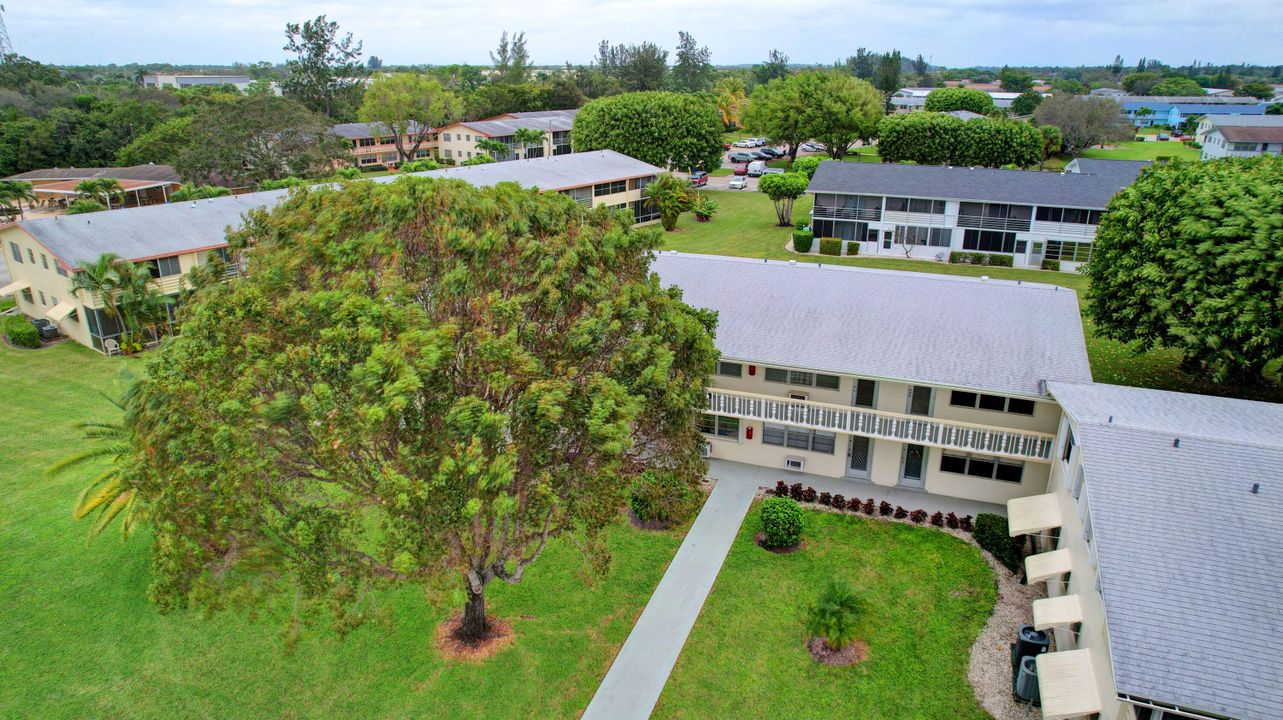 For Sale: $78,800 (1 beds, 1 baths, 570 Square Feet)