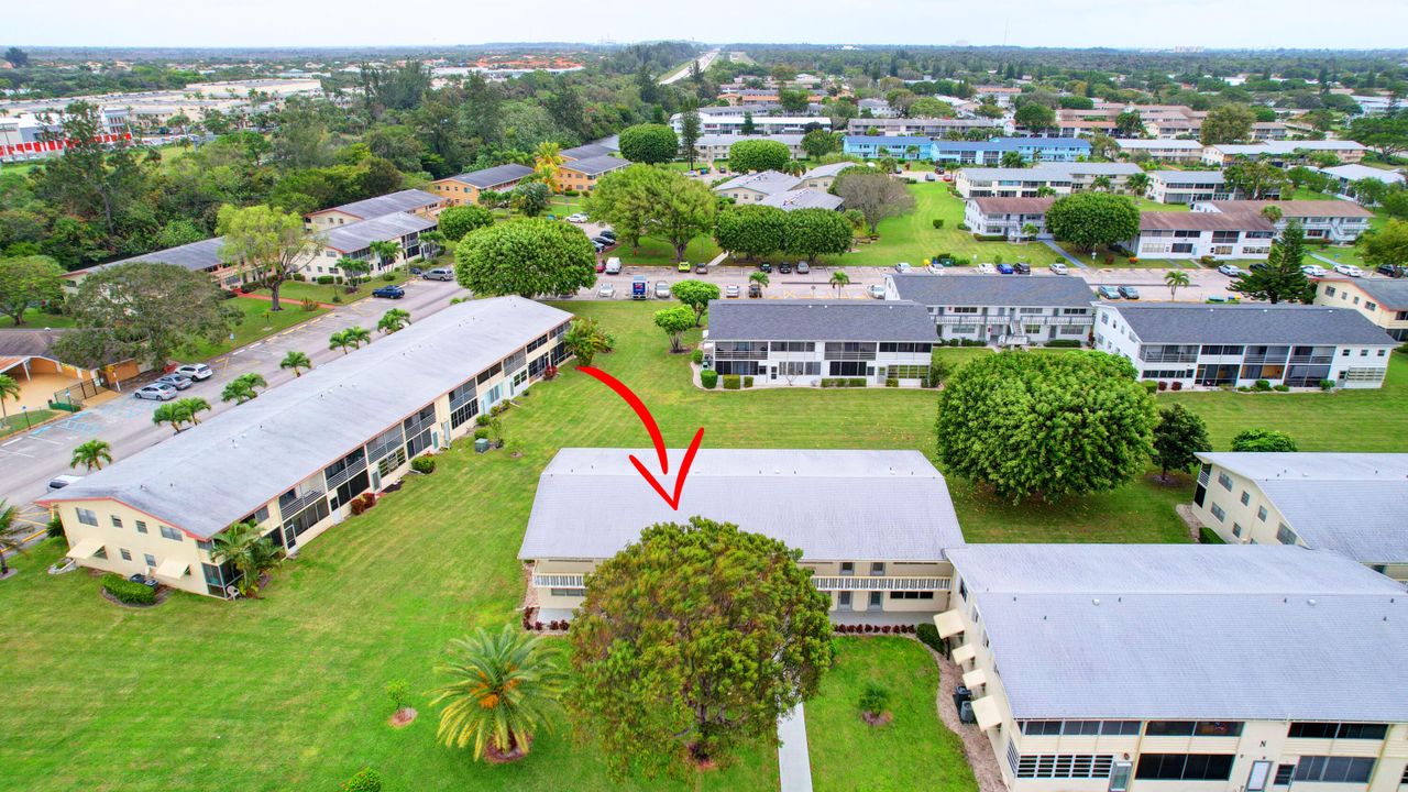 For Sale: $78,800 (1 beds, 1 baths, 570 Square Feet)