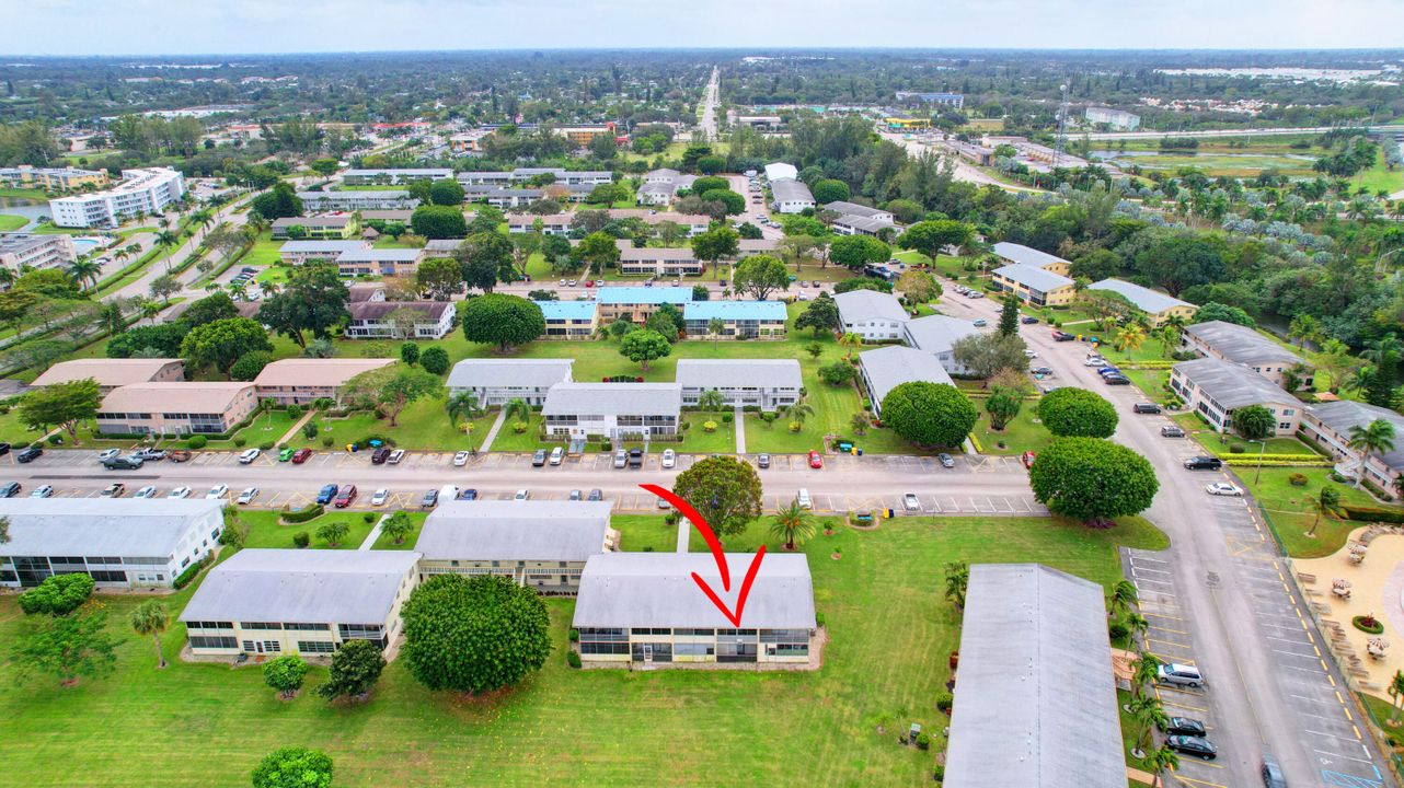 For Sale: $78,800 (1 beds, 1 baths, 570 Square Feet)