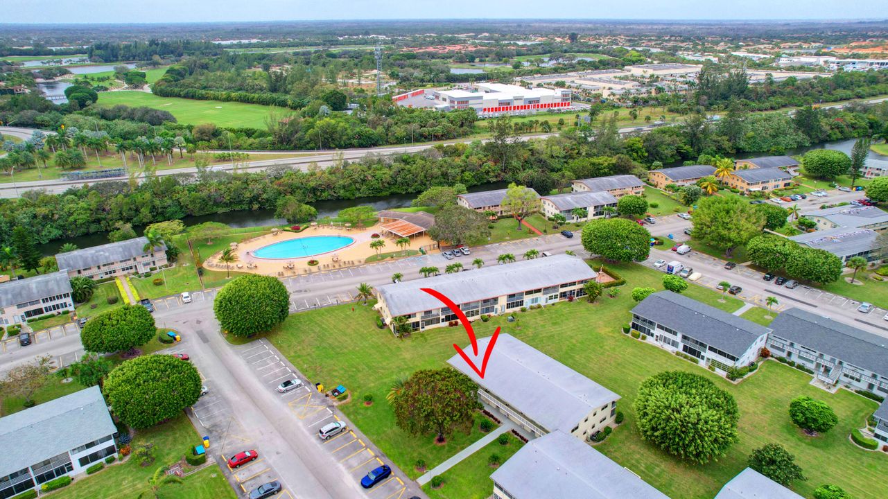 For Sale: $78,800 (1 beds, 1 baths, 570 Square Feet)