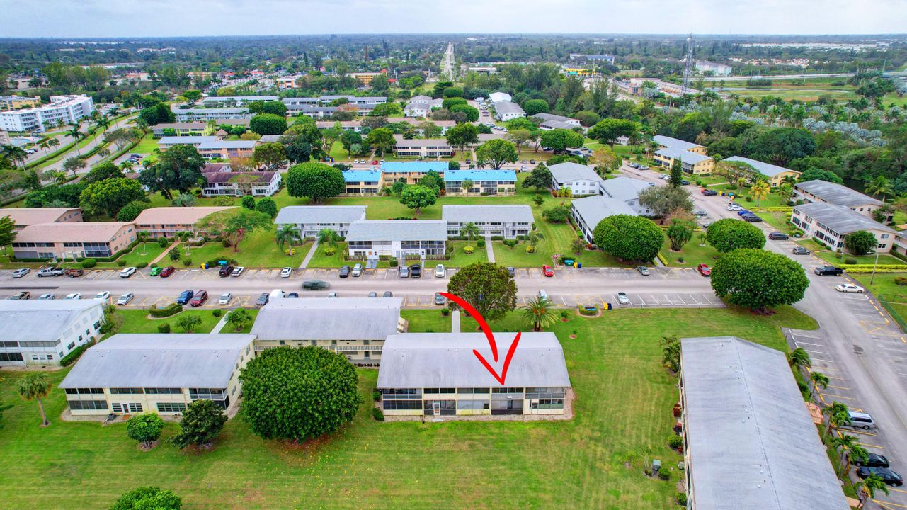 For Sale: $78,800 (1 beds, 1 baths, 570 Square Feet)