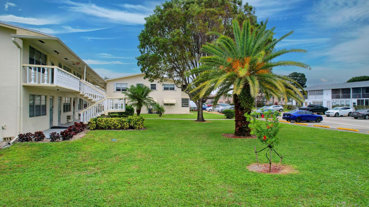 For Sale: $78,800 (1 beds, 1 baths, 570 Square Feet)