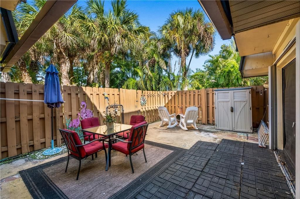 For Sale: $155,000 (2 beds, 1 baths, 1236 Square Feet)