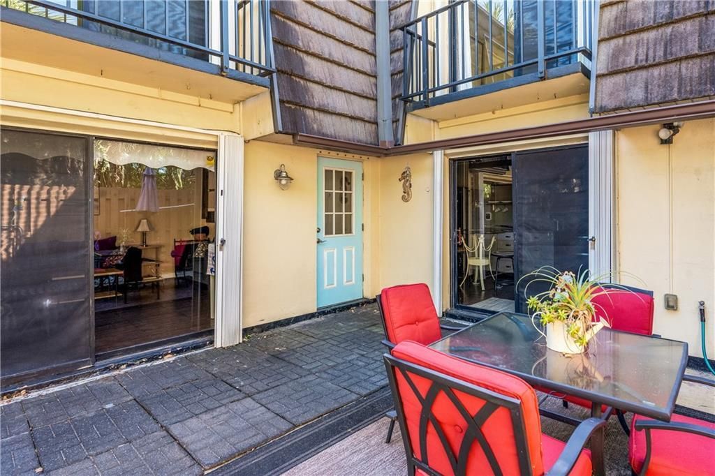 For Sale: $155,000 (2 beds, 1 baths, 1236 Square Feet)