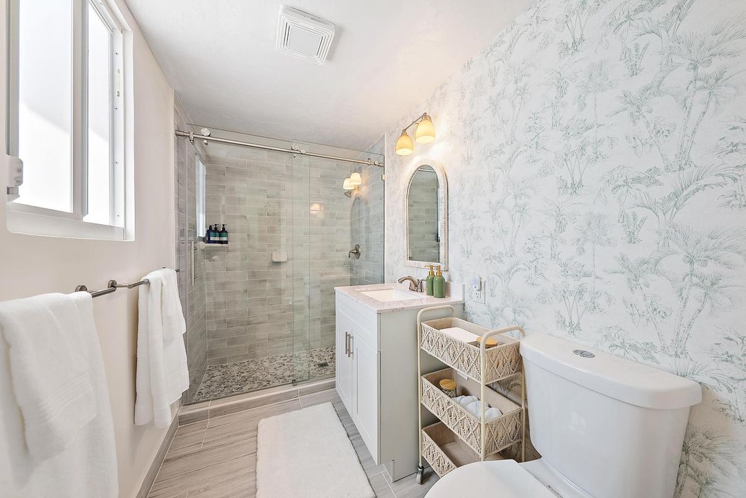 For Rent: $13,000 (3 beds, 2 baths, 1683 Square Feet)