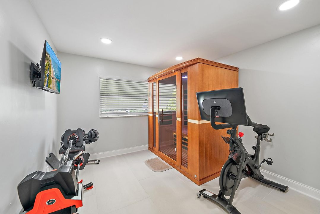 For Rent: $13,000 (3 beds, 2 baths, 1683 Square Feet)