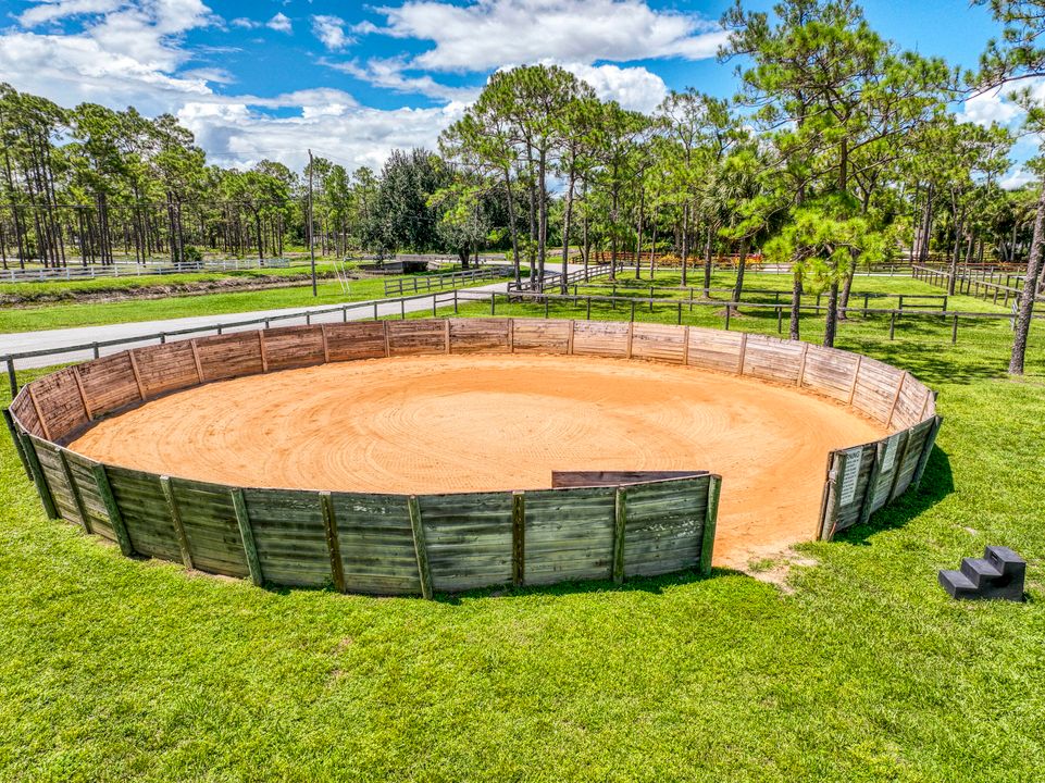 For Sale: $3,994,980 (6 beds, 6 baths, 5560 Square Feet)