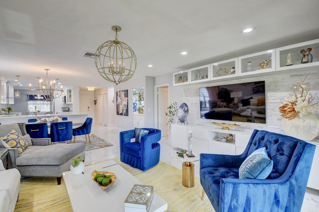 For Sale: $79,900 (2 beds, 2 baths, 1562 Square Feet)