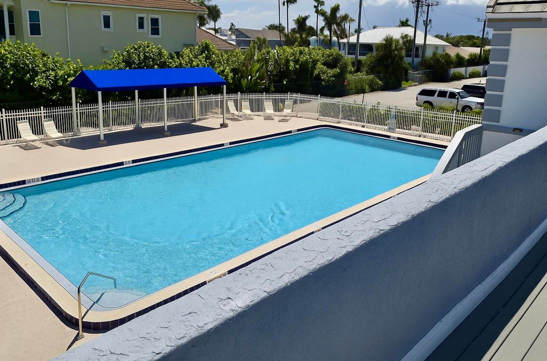 For Sale: $337,000 (2 beds, 2 baths, 1014 Square Feet)