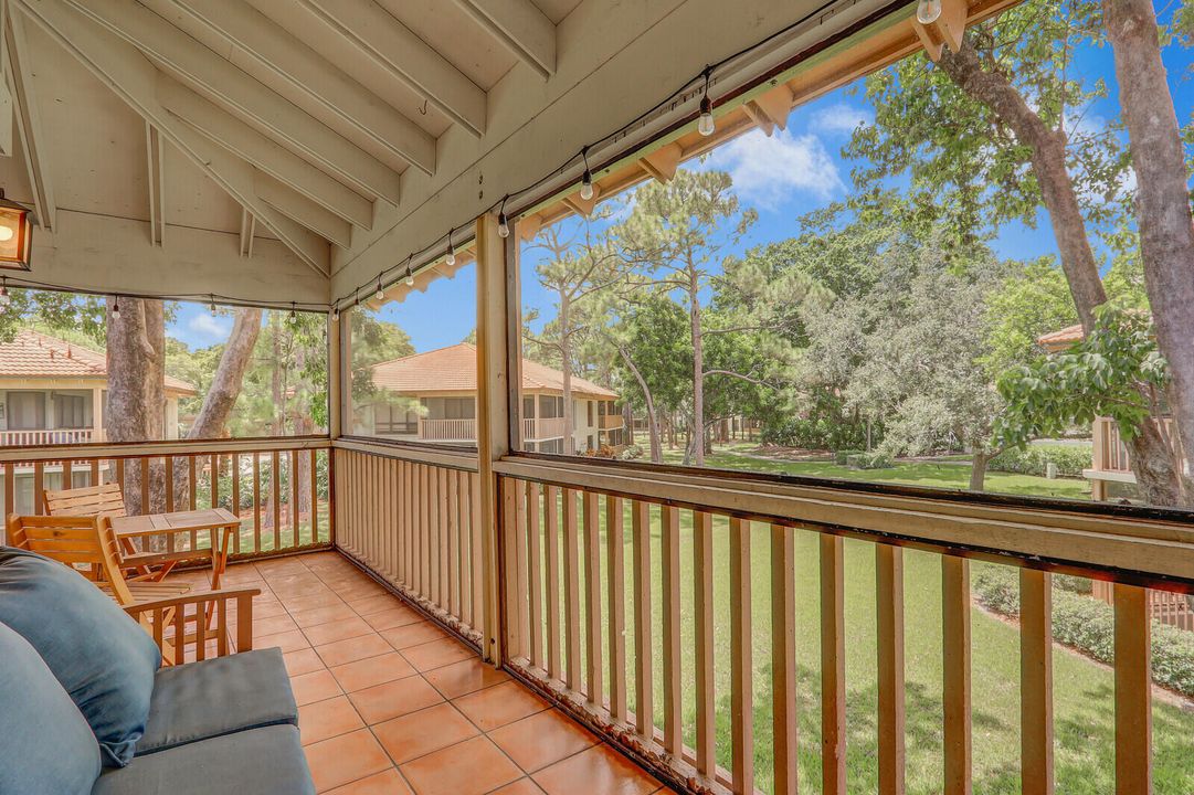 В аренду: $3,000 (2 спален, 2 ванн, 1366 Квадратных фут)