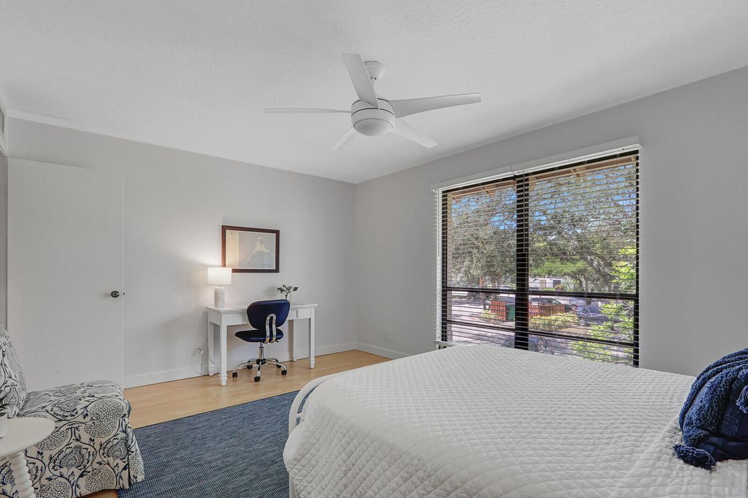 В аренду: $3,000 (2 спален, 2 ванн, 1366 Квадратных фут)