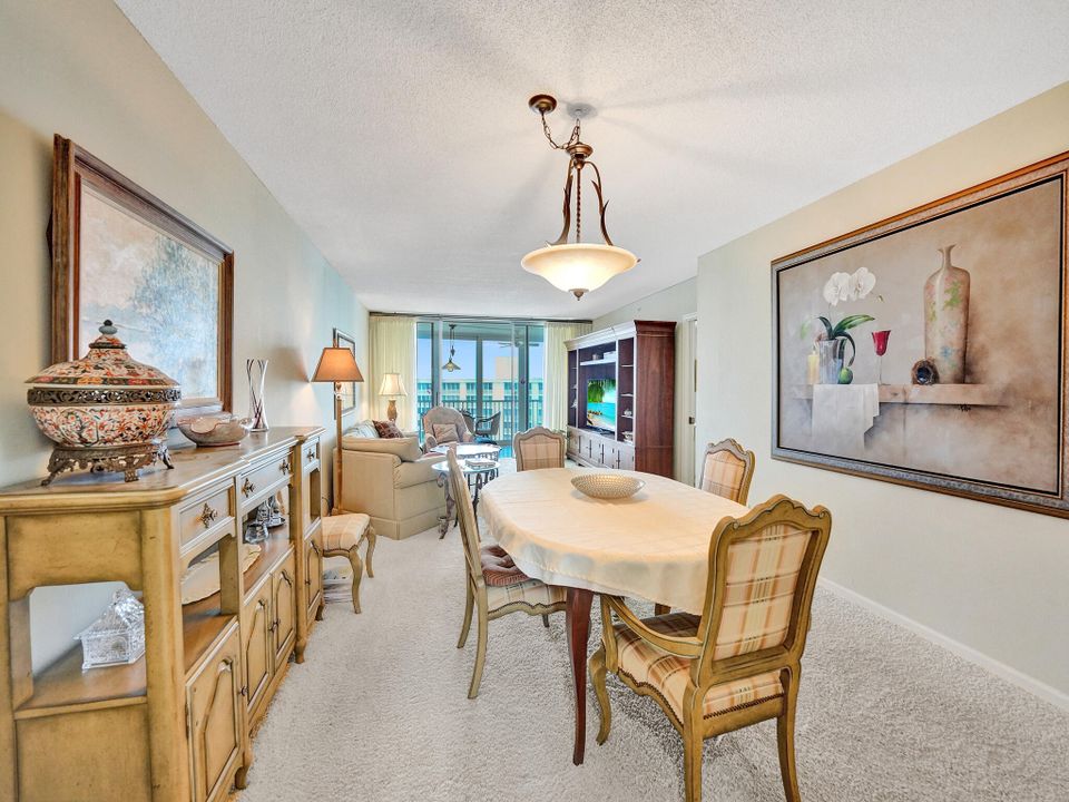 Active With Contract: $4,500 (2 beds, 2 baths, 1201 Square Feet)