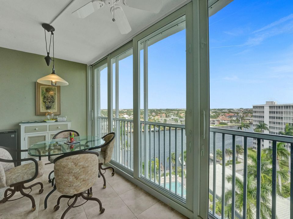 Active With Contract: $4,500 (2 beds, 2 baths, 1201 Square Feet)