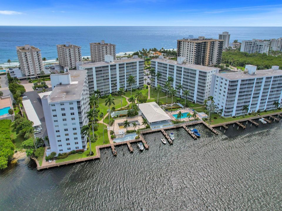 Active With Contract: $4,500 (2 beds, 2 baths, 1201 Square Feet)