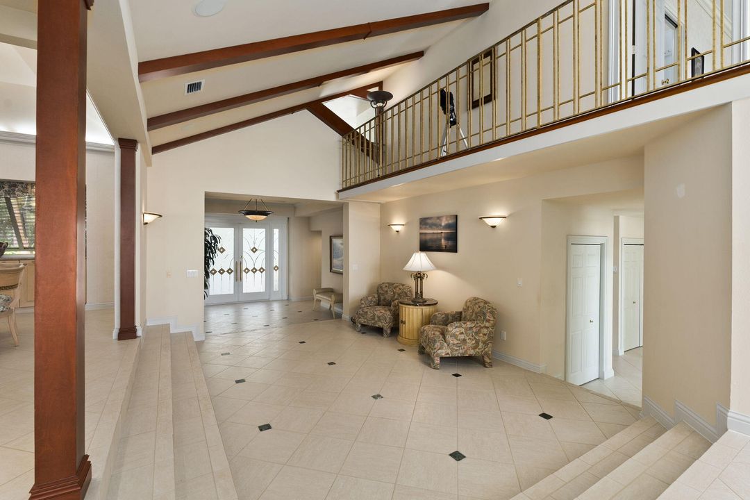 На продажу: $3,495,888 (3 спален, 3 ванн, 4841 Квадратных фут)