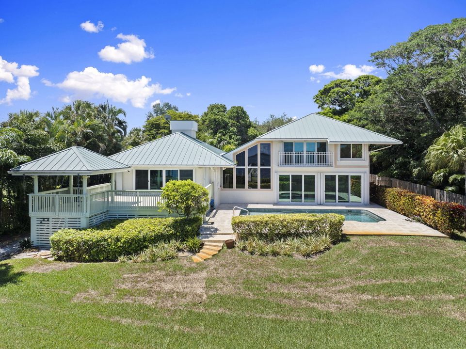 На продажу: $3,495,888 (3 спален, 3 ванн, 4841 Квадратных фут)