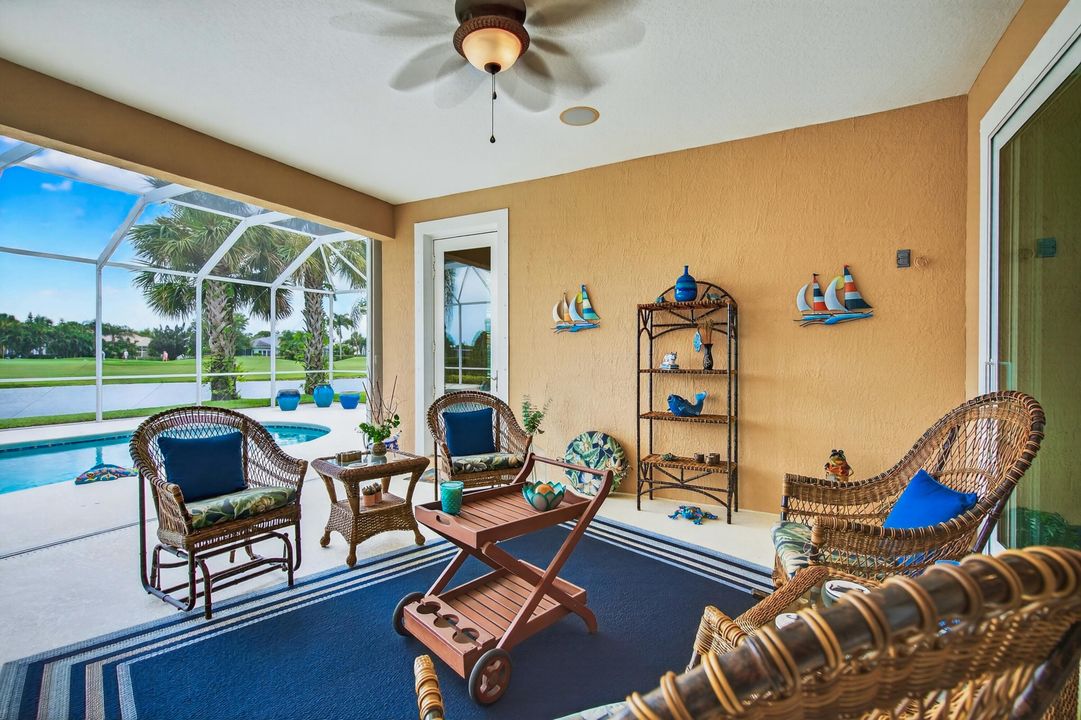 合同活跃: $649,900 (3 贝兹, 2 浴室, 2344 平方英尺)