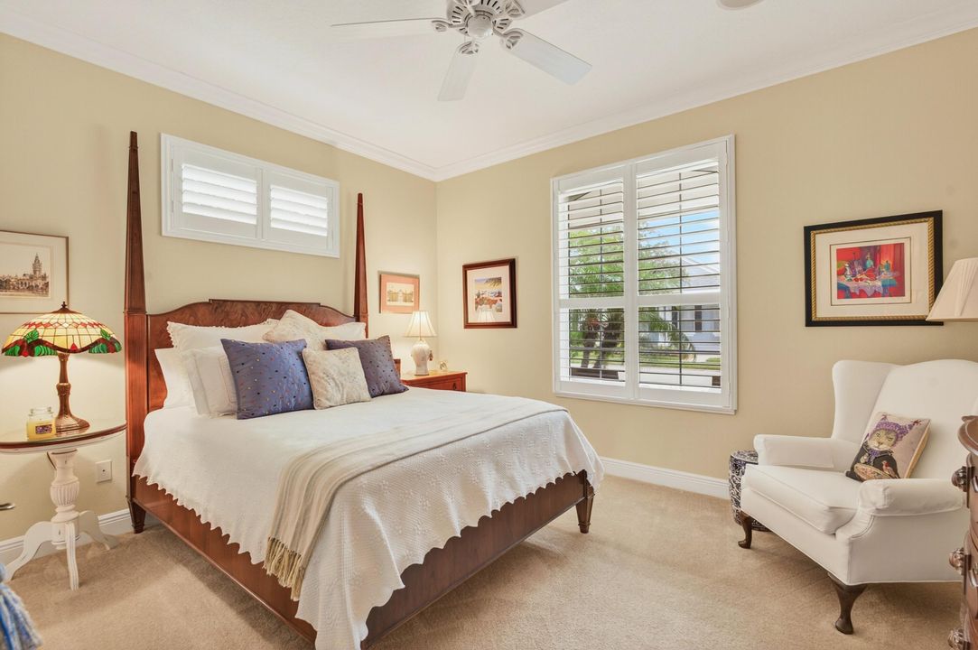 合同活跃: $649,900 (3 贝兹, 2 浴室, 2344 平方英尺)