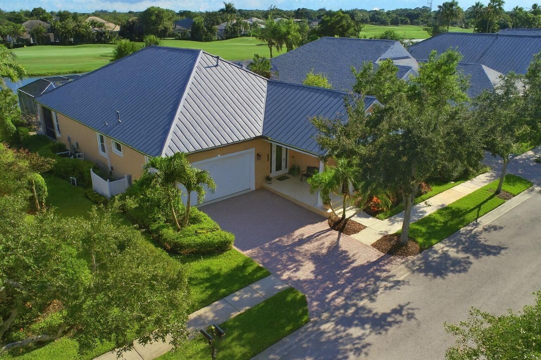 合同活跃: $649,900 (3 贝兹, 2 浴室, 2344 平方英尺)