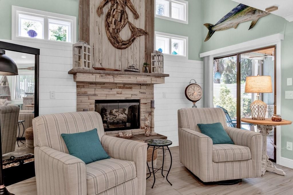 待售: $625,000 (2 贝兹, 2 浴室, 1676 平方英尺)