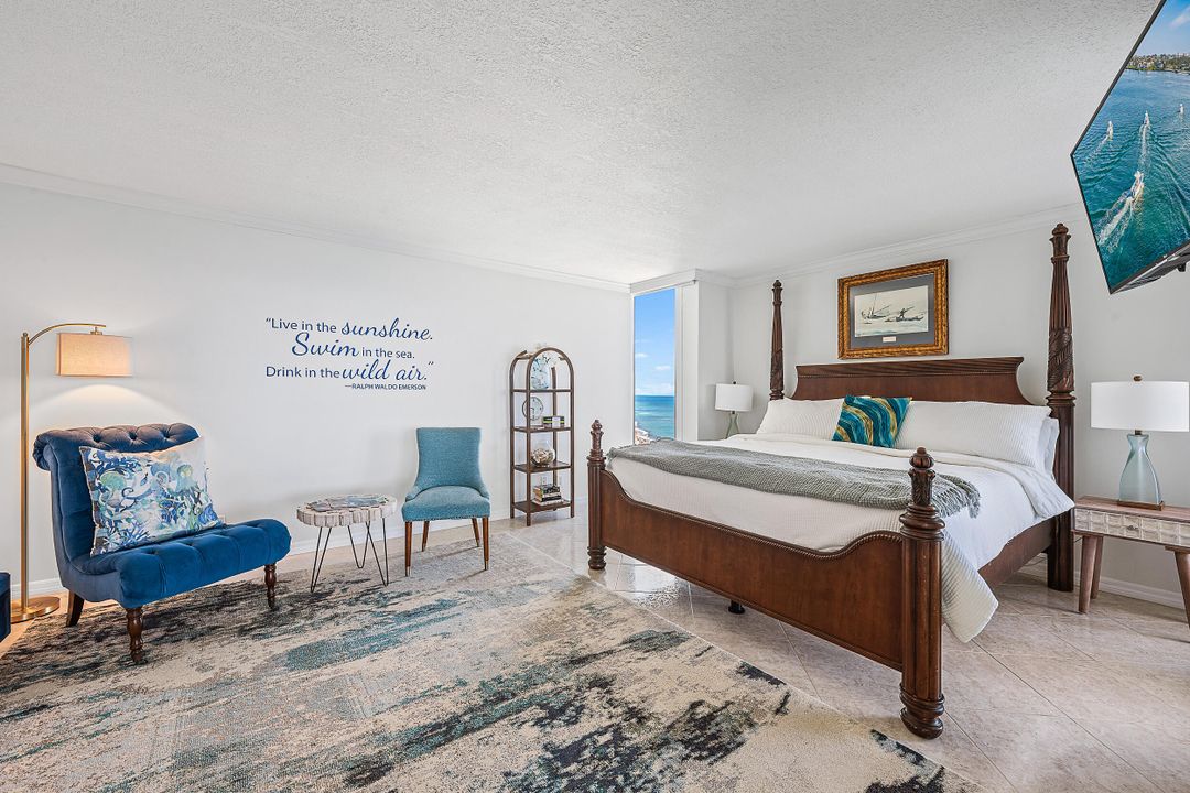 合同活跃: $9,000 (2 贝兹, 2 浴室, 1558 平方英尺)