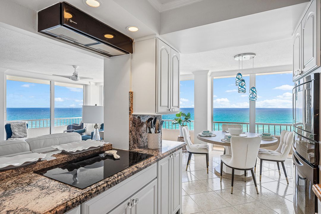 合同活跃: $9,000 (2 贝兹, 2 浴室, 1558 平方英尺)