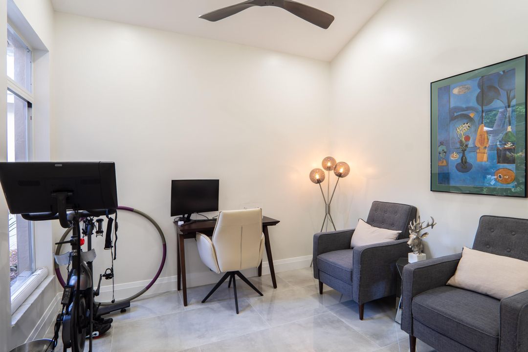 Activo con contrato: $12,995 (2 camas, 2 baños, 1689 Pies cuadrados)