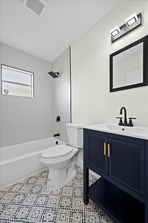 Active With Contract: $595,000 (4 beds, 2 baths, 1504 Square Feet)