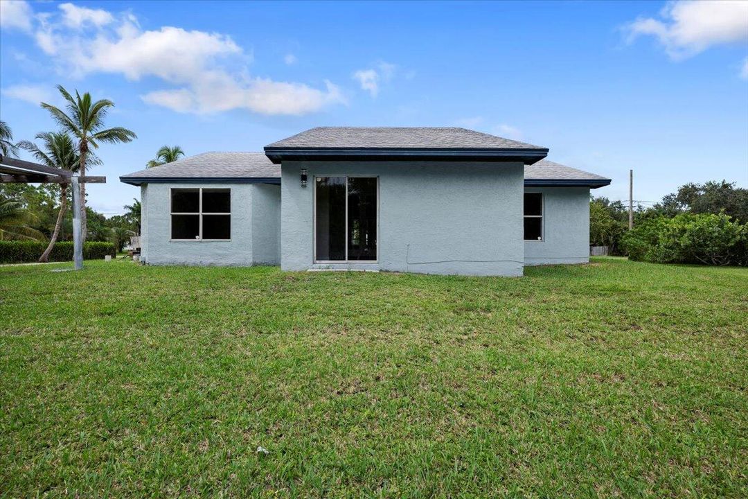 Active With Contract: $595,000 (4 beds, 2 baths, 1504 Square Feet)