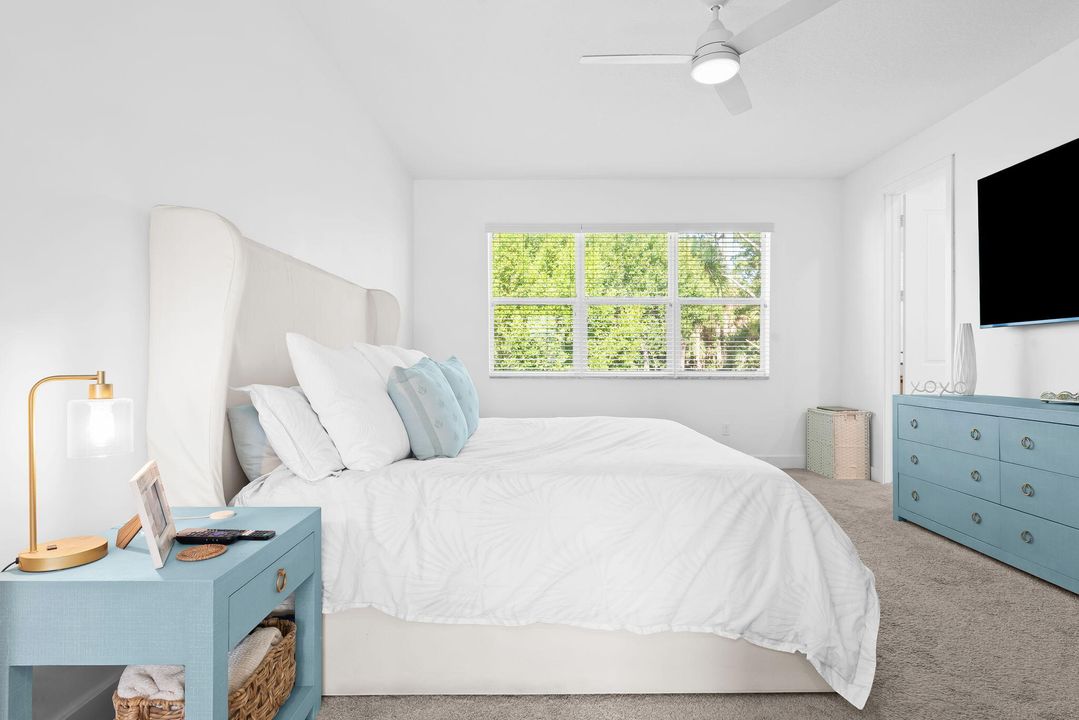 Active With Contract: $630,000 (3 beds, 2 baths, 2320 Square Feet)