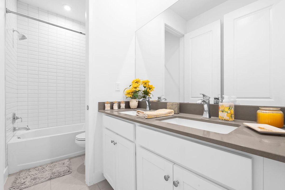 Active With Contract: $630,000 (3 beds, 2 baths, 2320 Square Feet)