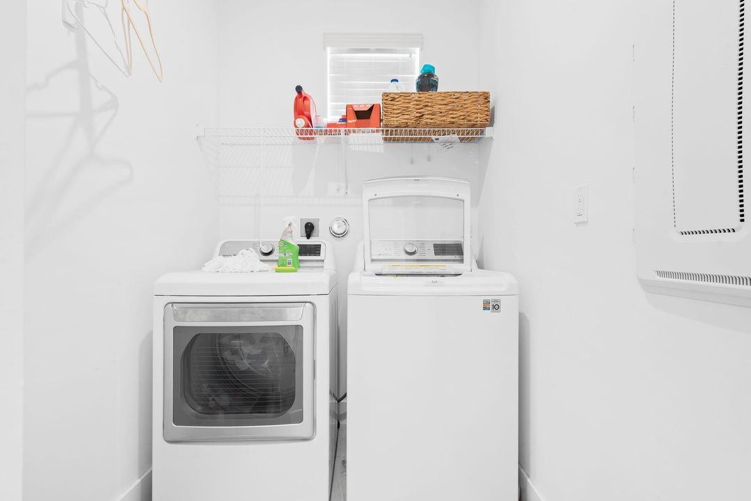 Active With Contract: $630,000 (3 beds, 2 baths, 2320 Square Feet)